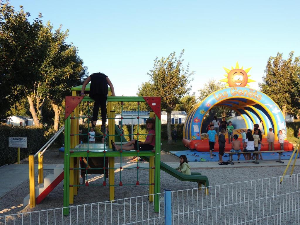 Camping Les Genets Otel Penmarcʼh Dış mekan fotoğraf